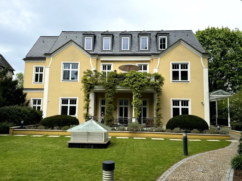 Hasuansicht - Wohnung kaufen in Berlin - Repräsentative Wohnung/Büroeinheit am Dianasee in Grunewald