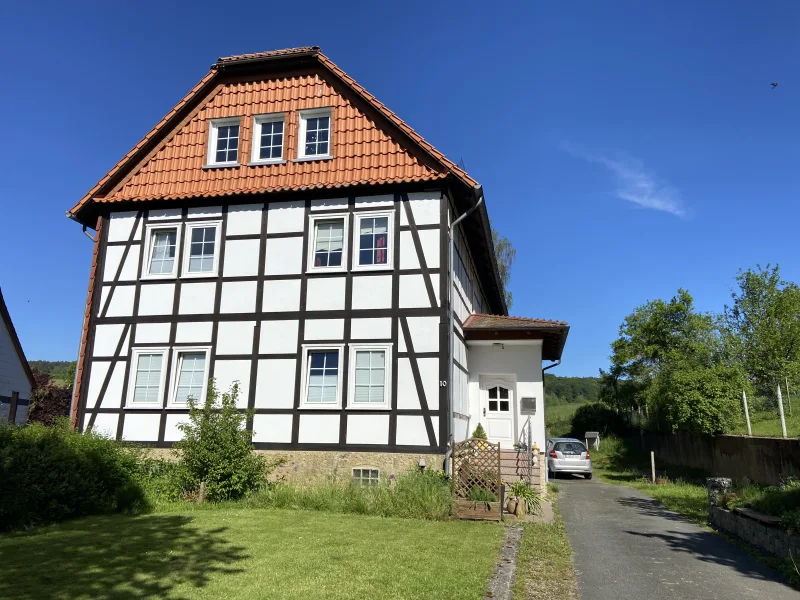 Titelbild - Haus kaufen in Einbeck - Mehrere Generationen oder Großfamilie unter einem Dach in Stroit