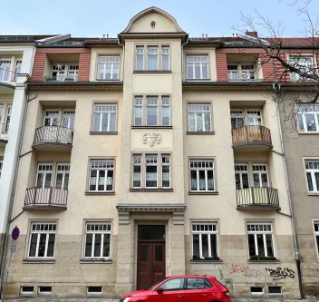 Titelbild - Wohnung kaufen in Dresden - Gepflegte schöne 2-Zimmer-Wohnung im Hochparterre nahe am Großen Garten