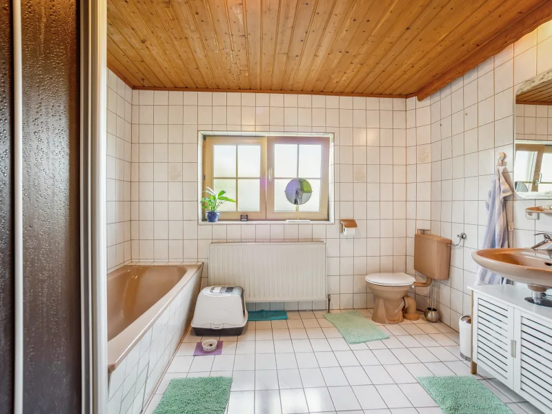 Badezimmer EG