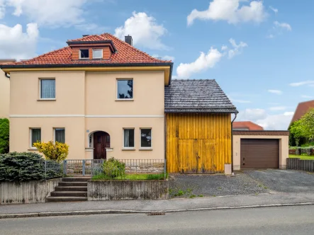 Titelblild - Haus kaufen in Rödental - Tolles Einfamilienhaus in Waldsachsen 