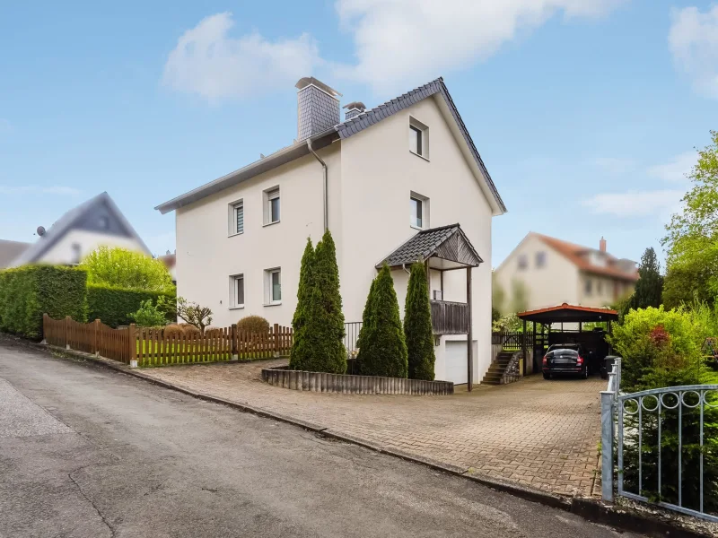 Titelbild - Haus kaufen in Detmold - Zweifamilienhaus in Detmold - Ideales Zuhause für Familien