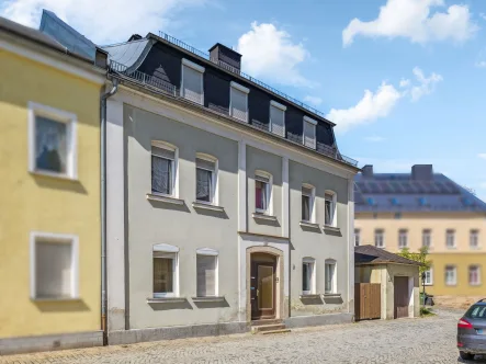 Ansicht - Haus kaufen in Hof - Top Kapitalanlage - Mehrfamilienhaus in Innenstadtnähe von Hof!