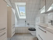 Dachgeschoss - Badezimmer