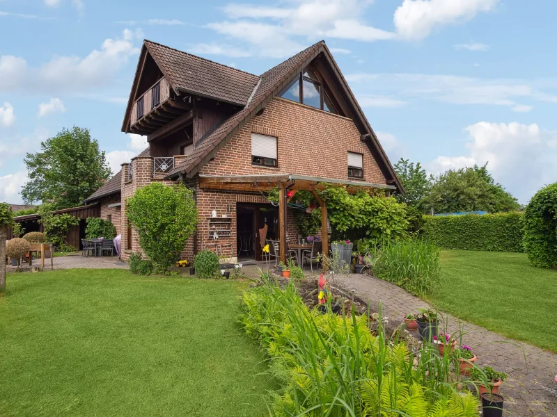 Titelbild - Haus kaufen in Coesfeld - Großes und gepflegtes Haus für die Familie in ruhiger Lage von Coesfeld