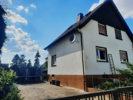 Titelbild - Haus kaufen in Lambsheim - Freistehende Einfamilienhaus in guter Lage von Lambsheim