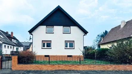 Titelbild - Haus kaufen in Lambsheim - Endlich Leerstehend!  Freistehende Einfamilienhaus in beliebter Lage von Lambsheim