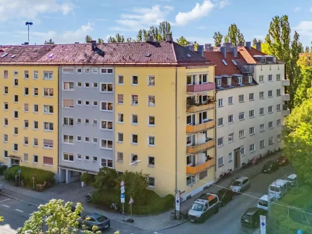 Ansicht - Wohnung kaufen in München - 4-Zimmer-Wohnung mit Umbaupotenzial in zentraler Lage von München-Schwabing