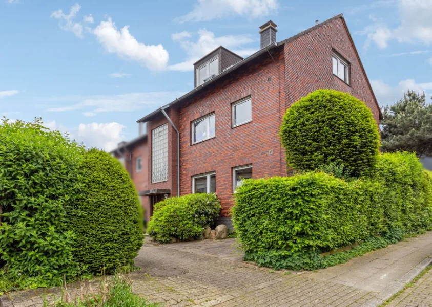 Titelbild - Haus kaufen in Essen - Gepflegtes Zwei- bis Dreifamilienhaus in familienfreundlicher Lage von Essen-Schonnebeck