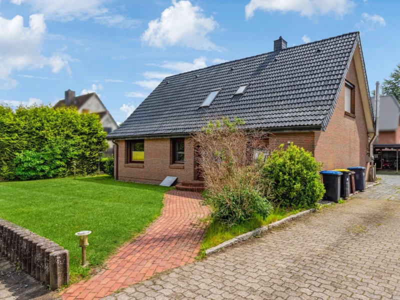 Hausansicht - Haus kaufen in Goosefeld - Ein-/Zweifamilienhaus für die große Familie in Goosefeld