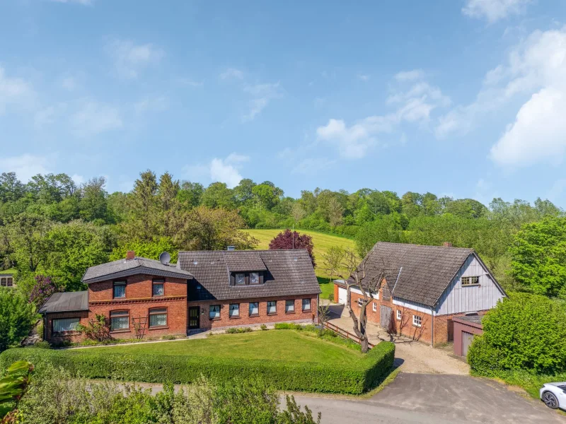 Vorderansichten - Haus kaufen in Schnarup-Thumby - Meine kleine Ranch - Resthof mit Hauskoppel, Obstwiese und Biotop in Schnarup-Thumby