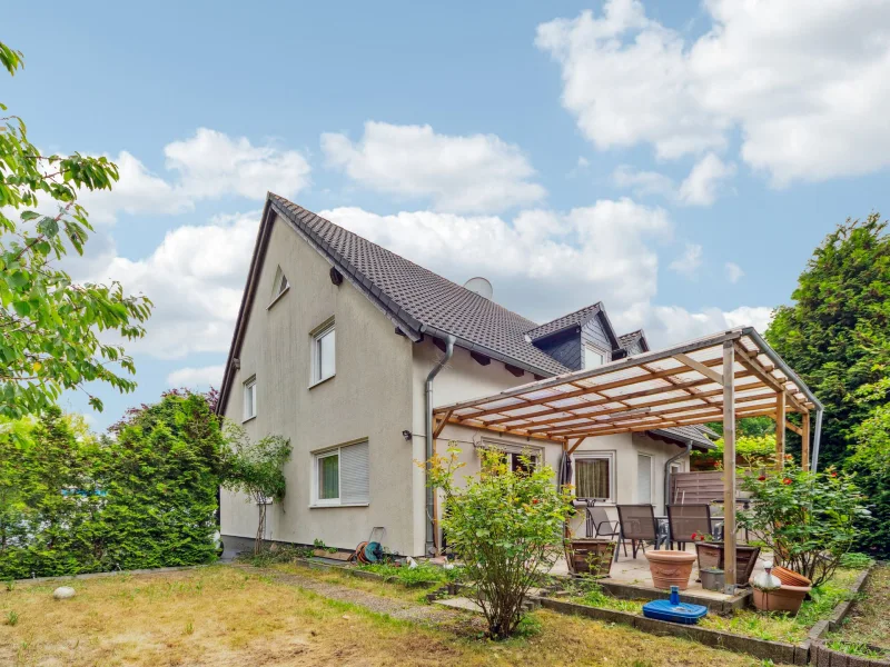 Titel - Haus kaufen in Berlin - Moderne Doppelhaushälfte mit viel Platz und zentraler Lage in Berlin-Gropiusstadt