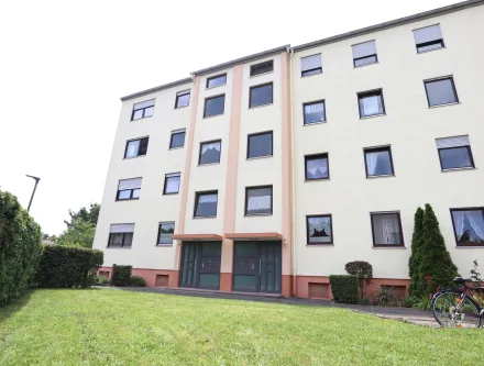 Außenansicht - 1 - Wohnung kaufen in Landau in der Pfalz - Geräumige 3-Zimmer-Wohnung in ruhiger Stadtrandlage in Landau