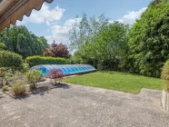 Terrasse mit Pool u. Carport_1