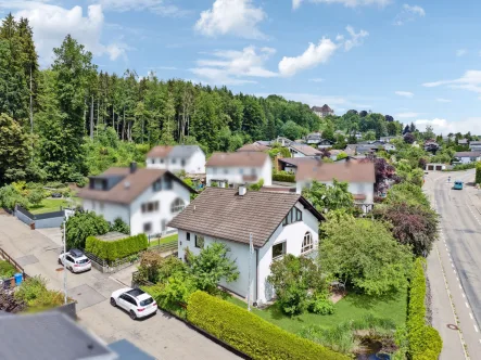 Objekt - Haus kaufen in Memmingen - Schönes Einfamilienhaus im Grünen mit großem Garten