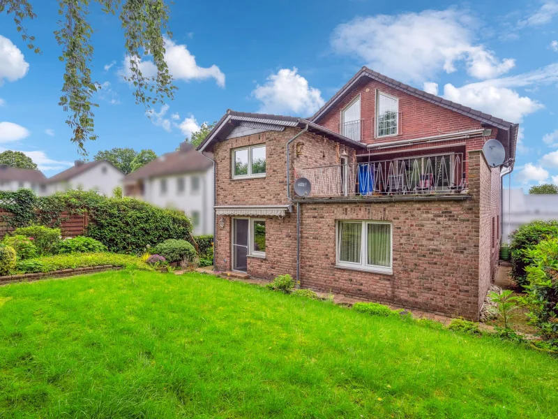 Rückansicht  - Haus kaufen in Alsdorf - Alsdorf - Mariadorf - Freistehendes Ein- bis Zweifamilienhaus