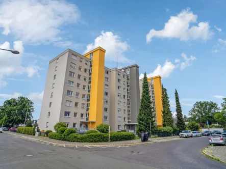 Ansicht - Wohnung kaufen in Röthenbach an der Pegnitz - Schöne 2-Zimmer-Wohnung mit Balkon in Röthenbach a. d. Pegnitz