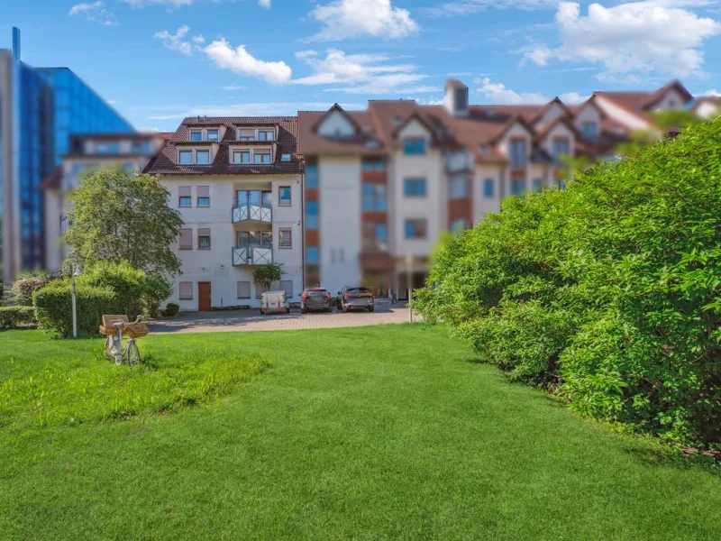 Objektansicht - Wohnung kaufen in Villingen-Schwenningen - Traumhafte 4-Zimmer-Maisonette-Wohnung mit Loggia im Bärenpark Villingen-Schwenningen