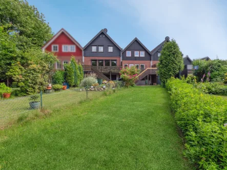 Titelbild - Haus kaufen in Essen - Charmantes Reihenhaus mit viel Ausbaupotential in begehrter Lage von Essen - Überruhr