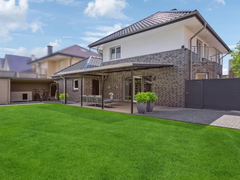 Titelbild - Haus kaufen in Gronau - Sehr gepflegtes und modernes Einfamilienhaus-Stadtvilla in Gronau 