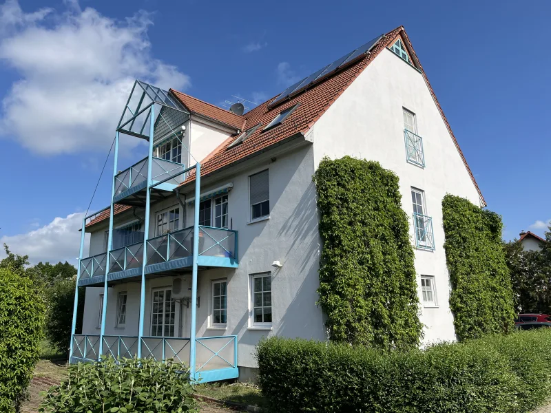 Der erste Eindruck - Zinshaus/Renditeobjekt kaufen in Erfurt - Mehrfamilienhaus zur Kapitalanlage in Erfurt-Gispersleben