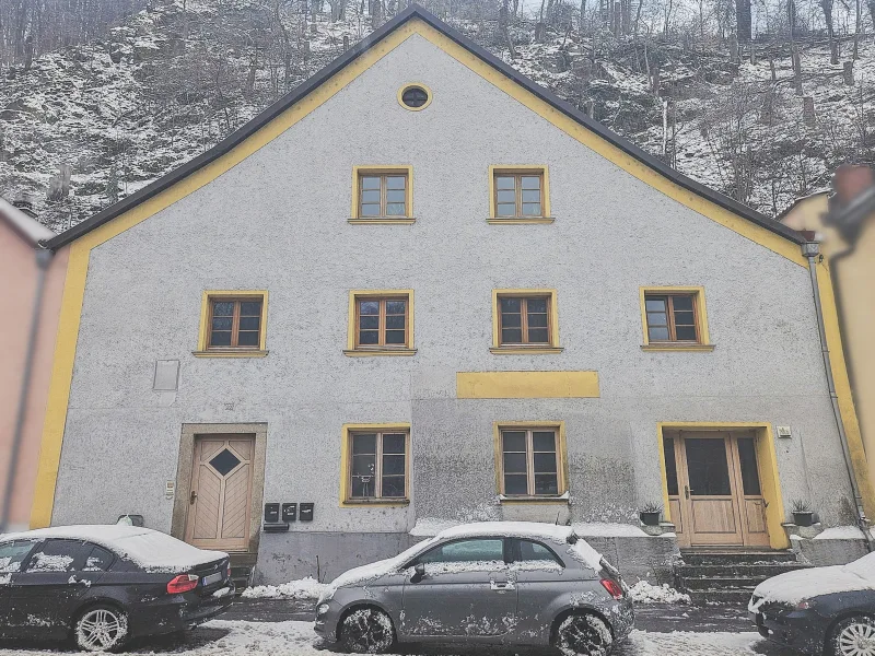 Hausansicht - Haus kaufen in Passau - Historisches, saniertes  Wohn- und Geschäftshaus, gut vermietet  in Passau-Ilzstadt