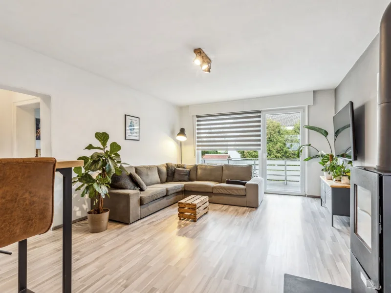 Titel - Wohnung kaufen in Unna - Moderne 4-Zimmer Wohnung mit Balkon, Garten und Kamin in Unna-Lünern