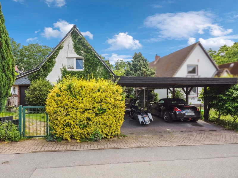 Außenbereich - Haus kaufen in Norderstedt - Charmantes Bestandshaus mit viel Potential oder Traumgrundstück in toller Lage von Norderstedt