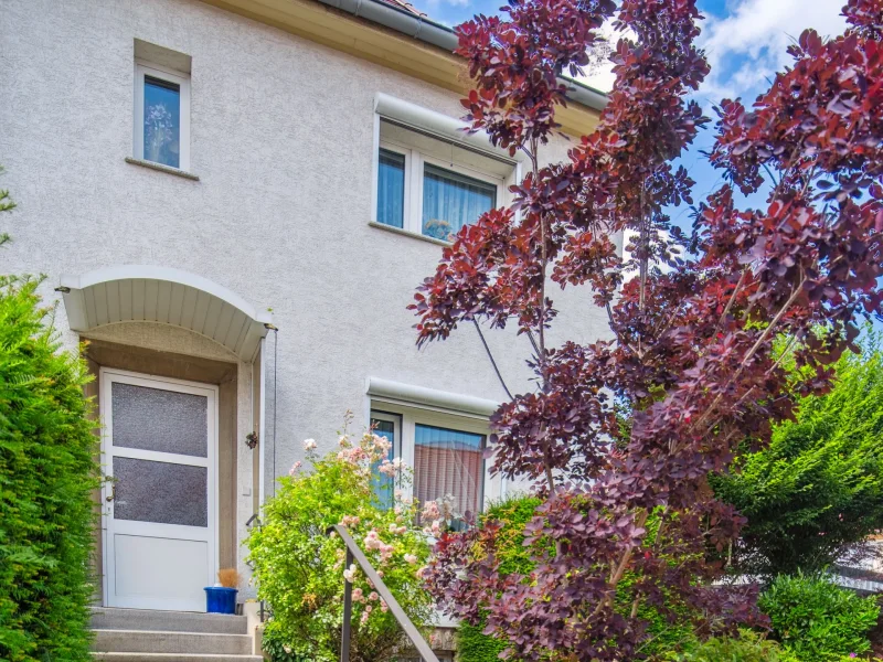 Vorderansicht - Haus kaufen in Erfurt - Einfamilienhaus in Erfurt am oberen Hopfenberg