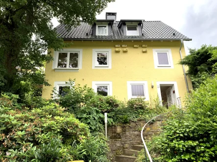 Titel - Haus kaufen in Bad Ems - Einfamilienhaus mit viel Platz in Bad Ems 