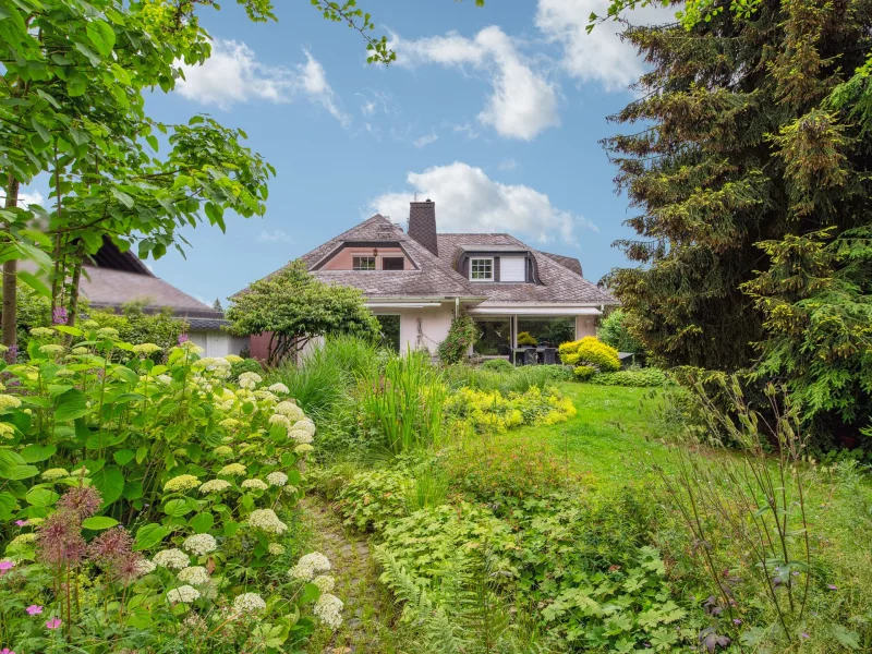 Titel - Haus kaufen in Lollschied - Familien-Oase in Lollschied  