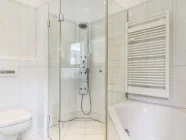 Badezimmer Ansicht 2