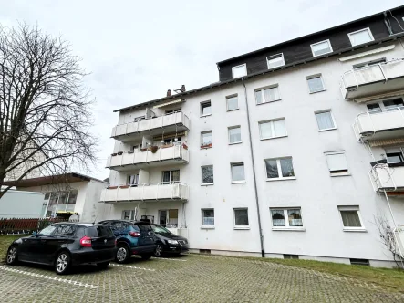 Gebäudeansicht - Wohnung kaufen in Rödermark - Rödermark: Leerstehende schöne Zwei-Zimmerwohnung mit Balkon in ruhiger Nachbarschaft