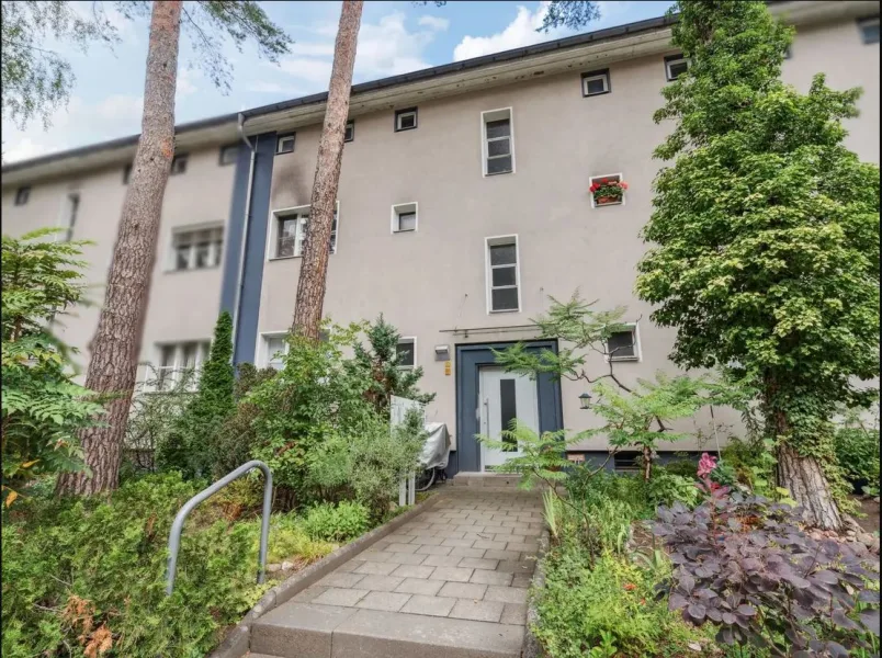 Titelbild - Wohnung kaufen in Berlin - Bezugsfreie 2-Zimmer-Wohnung mit Balkon in Top-Lage von Zehlendorf