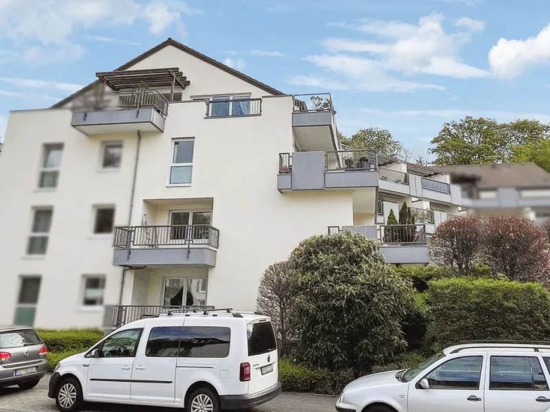 Straßenansicht - Wohnung mieten in Aachen - Aachen-Laurensberg - Traumhafte Penthouse-Wohnung mit großem, halb umlaufendem Balkon