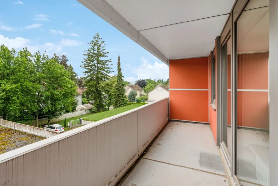 Titelbild - Wohnung kaufen in Memmingen - Sofort Bezugsbereit: 2-Zimmer-Wohnung mit Balkon und Tiefgarage