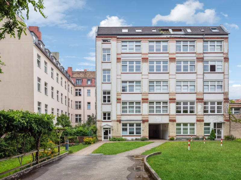 Außenansicht - Wohnung kaufen in Berlin - Großes Wohn-Atelier mit 7 Zimmern im Berliner Westfälischen Viertel - derzeit als Tonstudio genutzt 