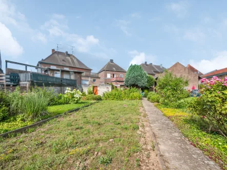 Titelbild - Haus kaufen in Linnich - Großzügiges Einfamilienhaus in Linnich-Körrenzig