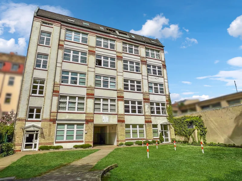 Gebäudeansicht - Wohnung kaufen in Berlin - Lichtdurchflutete Loft-Wohnung bestehend aus zwei Einheiten im Westfälischen Viertel von Berlin