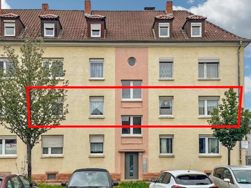 Hausfront - Wohnung kaufen in Kaiserslautern - Großzügige Eigentumswohnung mit viel Platz in guter Lage von Kaiserslautern (Erbpachtgrundstück)