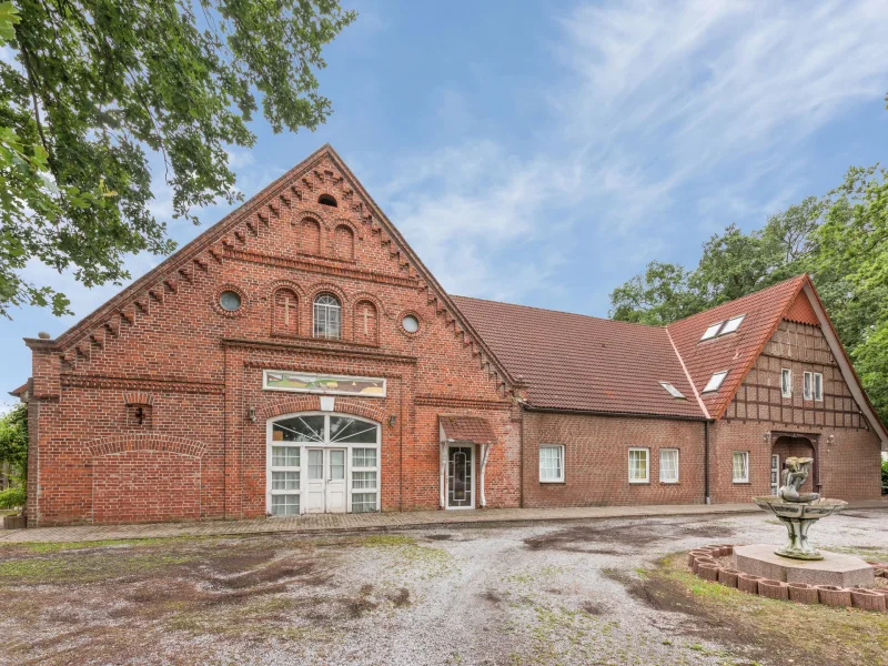 Titelbild - Haus kaufen in Espelkamp - Bauernhaus in Espelkamp-Isenstedt