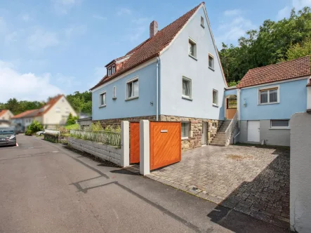 Ansicht 2 - Haus kaufen in Güntersleben - Einfamilienhaus in Güntersleben