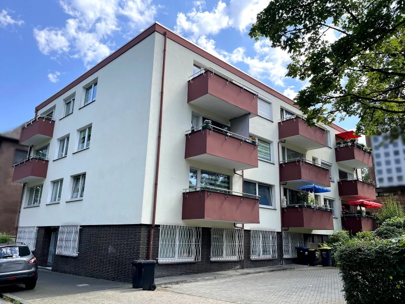 Seitenansicht - Wohnung kaufen in Essen - Modernisierungsbedürftige 2-Zimmer-Wohnung im beliebten Essener Südviertel