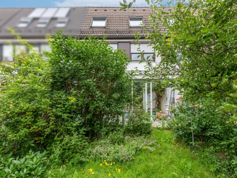 Titelbild - Haus kaufen in Taufkirchen - Sofort bezugsfrei! Charmantes Reihenmittelhaus mit Wintergarten in ruhiger Lage von Taufkirchen