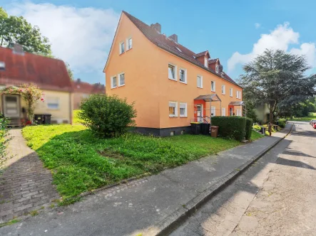 Hausansicht - Haus kaufen in Kassel - Charmantes Mehrfamilienhaus mit drei Wohneinheiten in Kassel