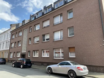 Frontansicht - Wohnung kaufen in Gladbeck - Moderne 4-Zimmer-Erdgeschosswohnung mit Terrasse in Gladbeck-Mitte 