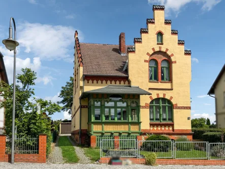 Frontansicht  - Haus kaufen in Blankenburg - Schöne Villa mit Schlossblick - Zuhause sein im beliebten Blankenburg