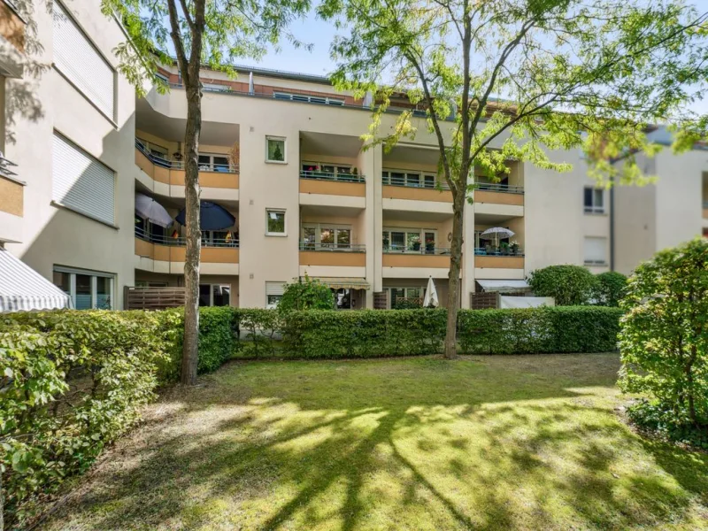 Außenansicht - Wohnung kaufen in Nürnberg - Freie 3-Zimmer Whg. mit ca. 74m² und TG-Stellplatz in ruhiger Lage von Nürnberg/ Wetzendorf