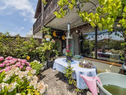 Balkon - Wohnung kaufen in Prien am Chiemsee - Kapitalanleger aufgepasst!! Charmante 2-Zimmer-Wohnung im Stadtzentrum von Prien