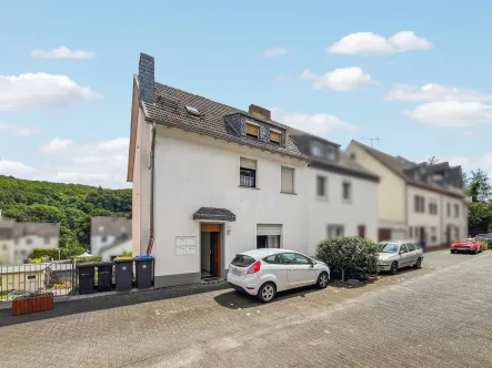 Hausansicht - Haus kaufen in Bad Münstereifel - Vollvermietetes Wohnhaus mit 4 Wohneinheiten in zentraler Lage von Bad Münstereifel